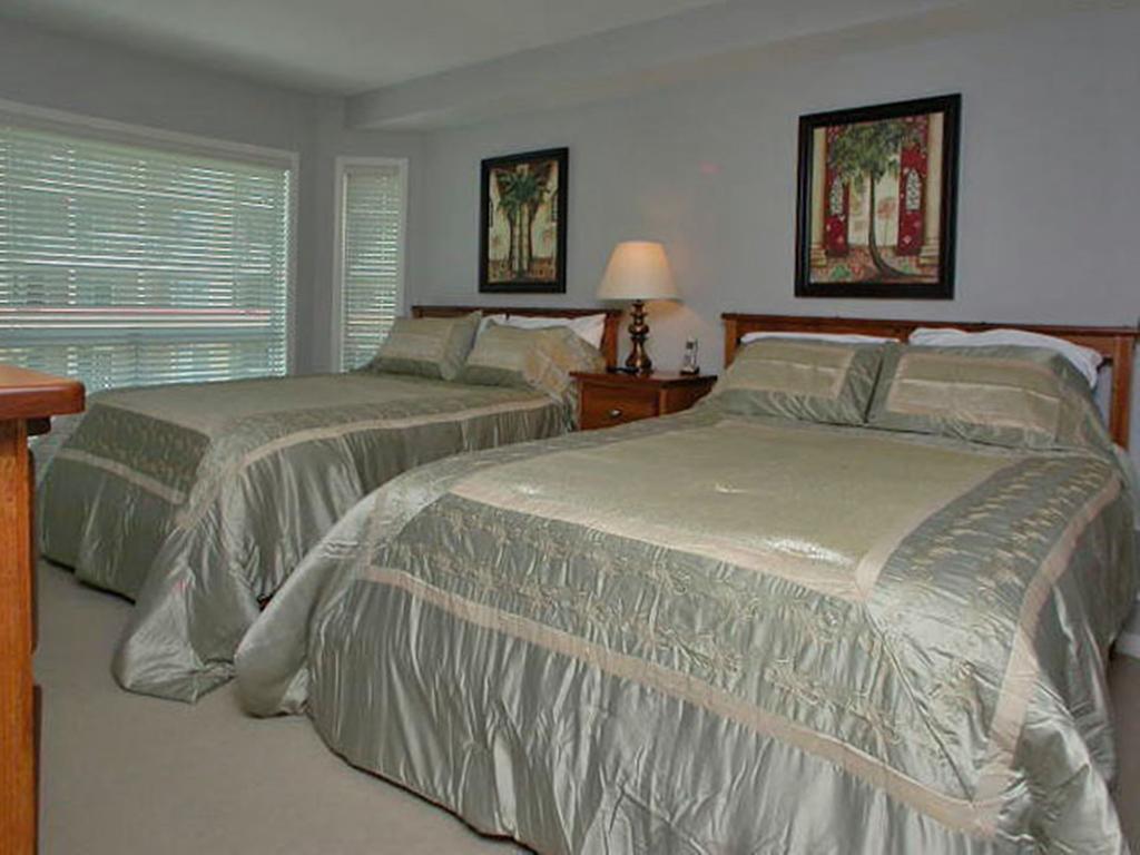 Sunset Waterfront Resort By Kelownacondorentals Camera foto