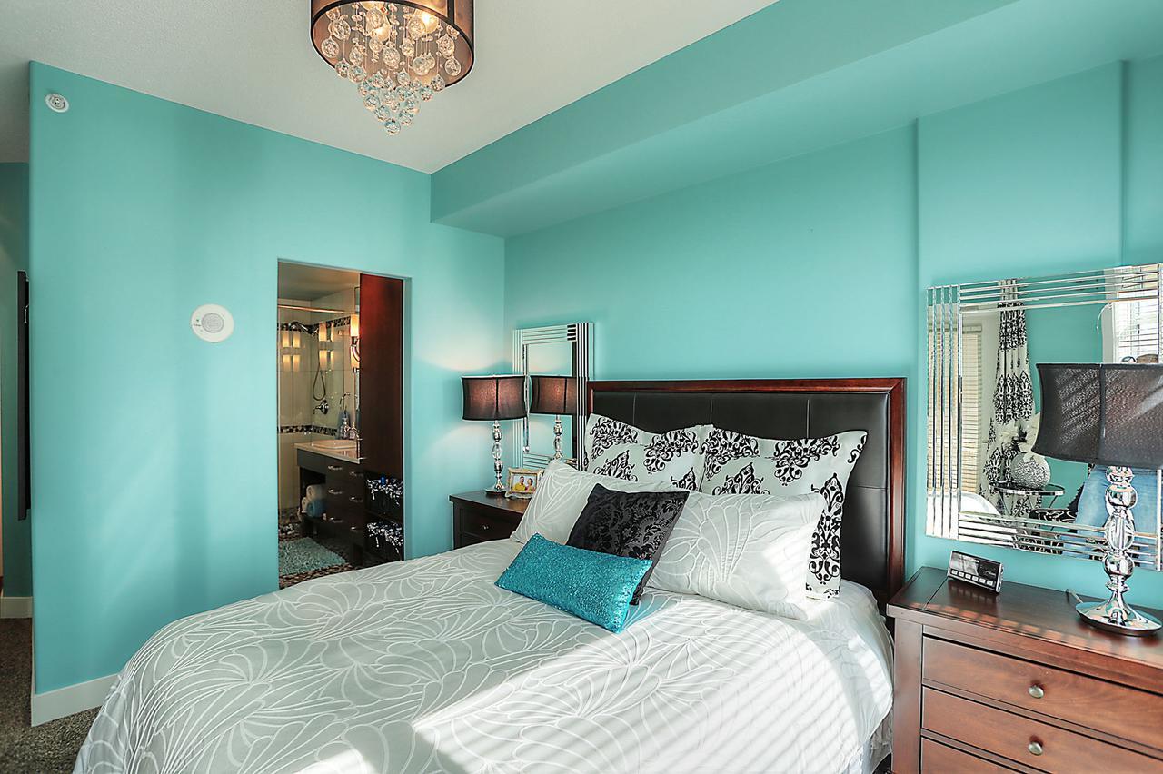 Sunset Waterfront Resort By Kelownacondorentals Esterno foto