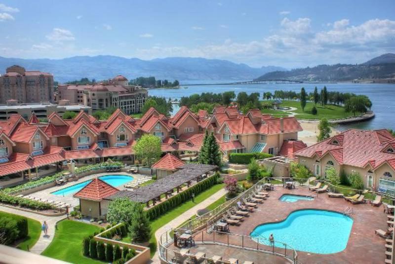 Sunset Waterfront Resort By Kelownacondorentals Esterno foto